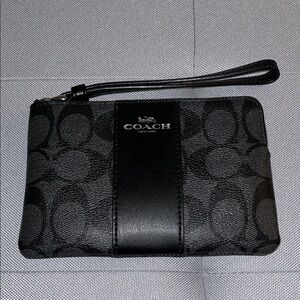 Coach Corner Zip Wristlet
